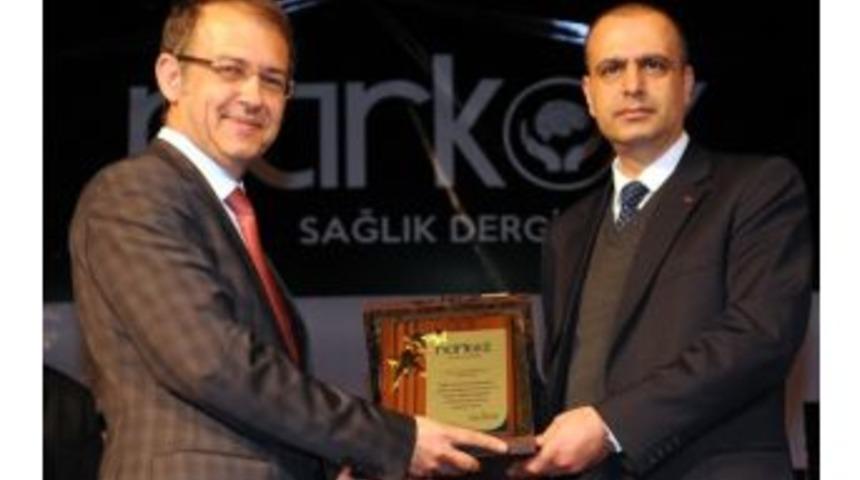 &Ouml;zel Sani Konukoğlu Hastanesi&rsquo;ne Teşekk&uuml;r Plaketi