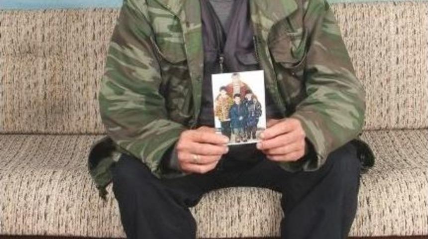 (&ouml;zel Haber) Kapı Kapı Dolaşıp &Ccedil;ocuklarını Arıyor