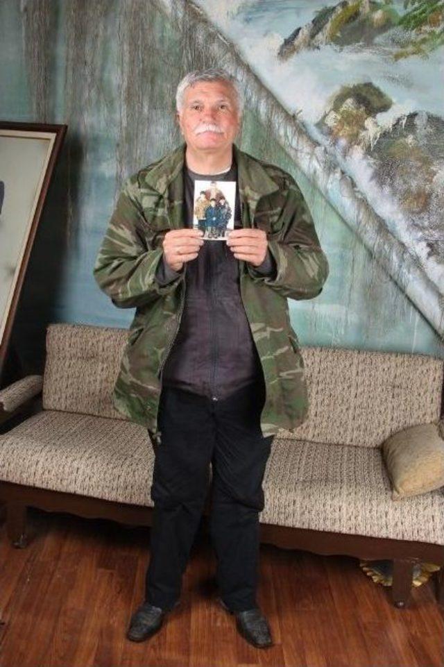 (&ouml;zel Haber) Kapı Kapı Dolaşıp &Ccedil;ocuklarını Arıyor 1