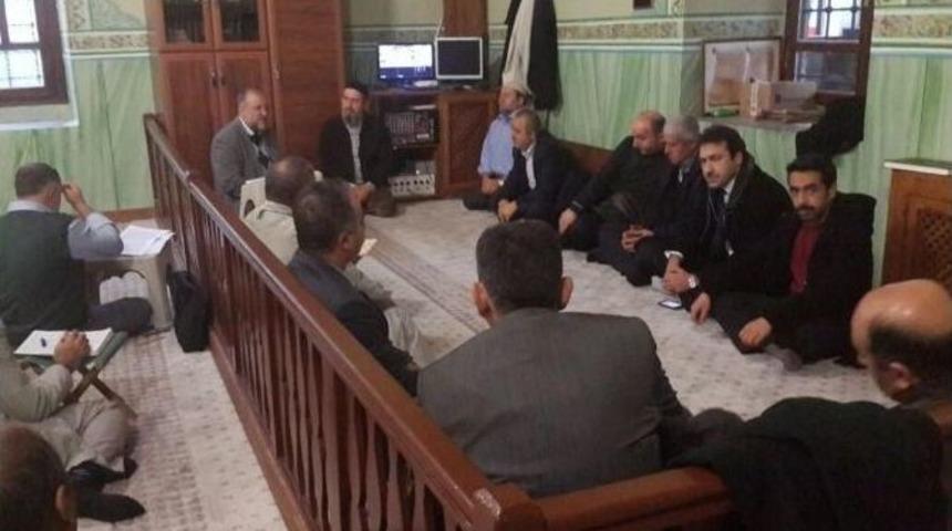 M&uuml;ft&uuml; Dere Tefsir Derslerine Devam Ediyor