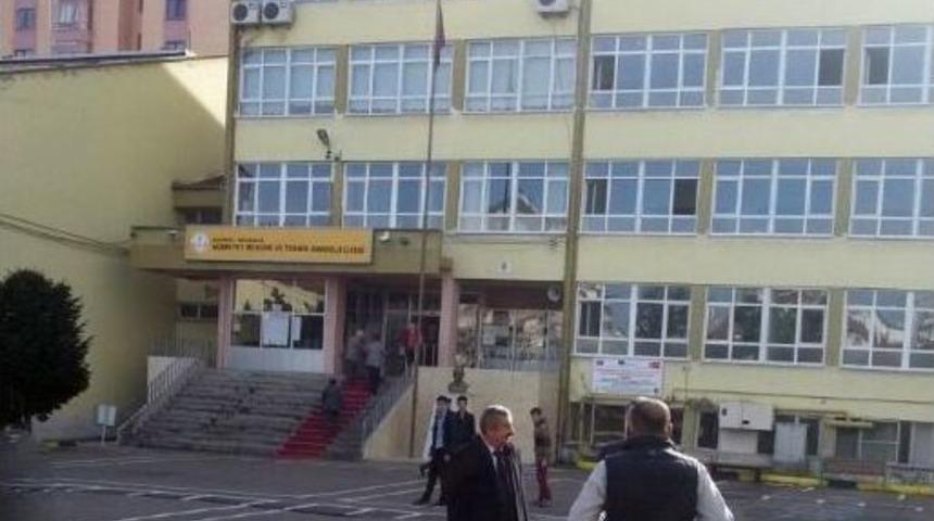 Kayseri&rsquo;de Kantinden Alışveriş Yapan 14 &Ouml;ğrenci Zehirlendi
