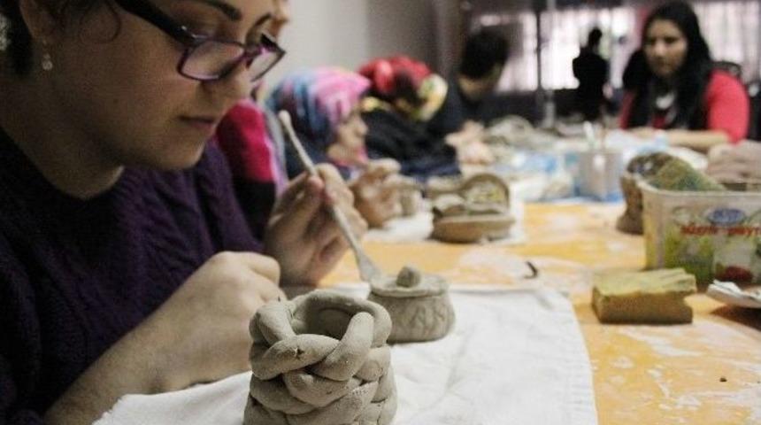 Engelliler Sanatlarını Konuşturuyor