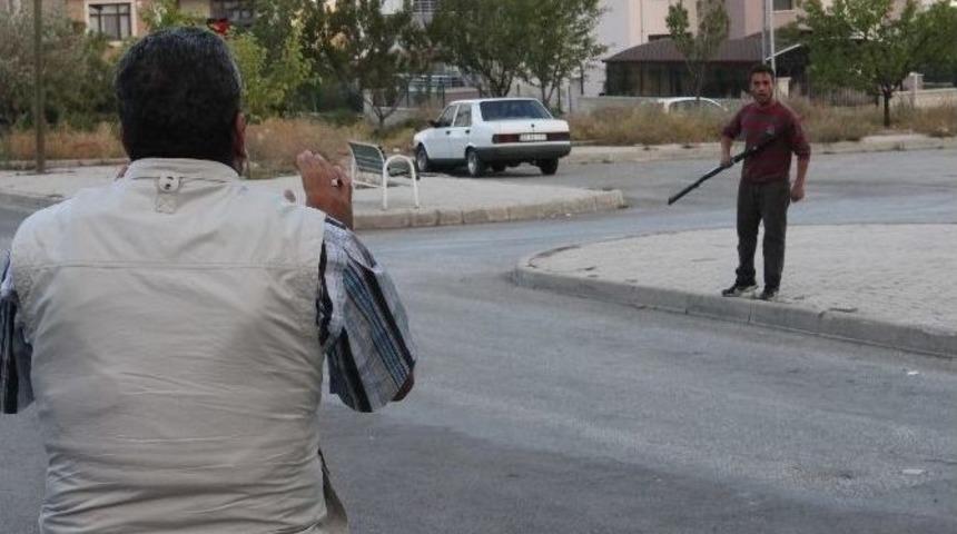 Pompalı Tüfekle Polisin Üstüne Yürüdü