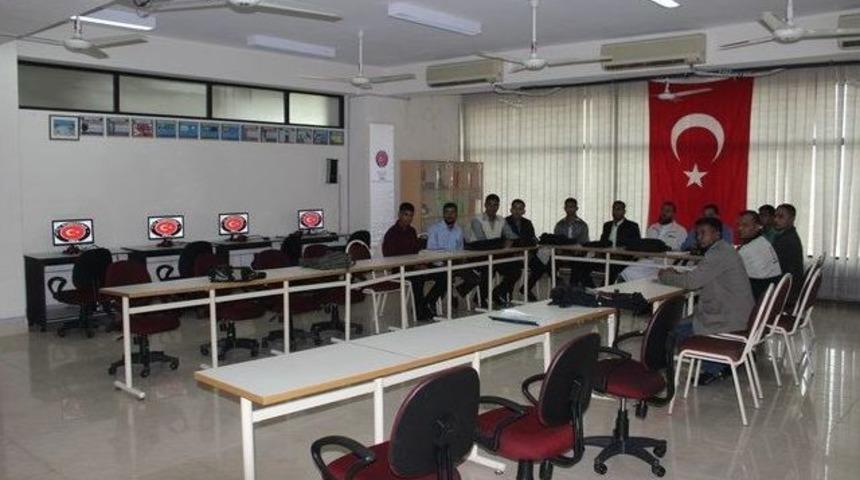 Bangladeş&rsquo;te Mustafa Kemal Atat&uuml;rk Lisan Dershanesi&rsquo;ne Donanım Desteği