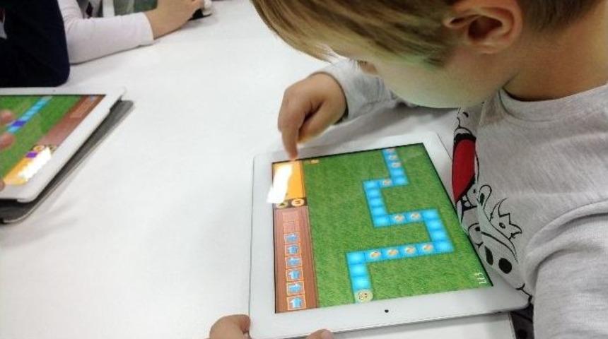 Anaokulundan İtibaren Aplikasyon Geliştiriyorlar