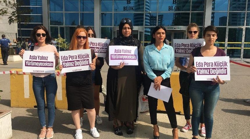 Duruşma Salonunda Öpücüklü Tacize Adli Para Cezası