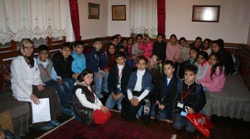 Mevlevi Evi&rsquo;ne Yoğun İlgi