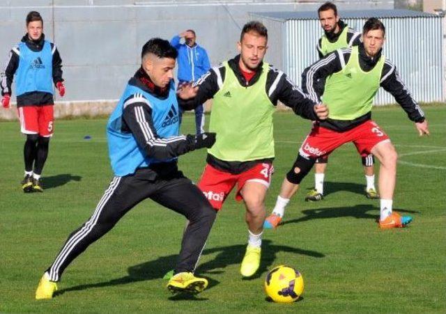 Sivasspor İstanbul'a Gitti