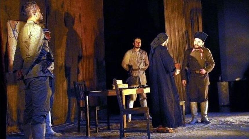 "medine M&uuml;dafaası&rdquo; Samsun&rsquo;da Sahnelendi