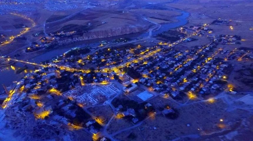 Hasankeyf Dicle Elektrik İle Aydınlatılıyor