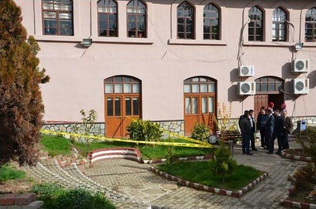 K&ouml;yde Başlayan Kavga Şehirde Cinayetle Noktalandı 1