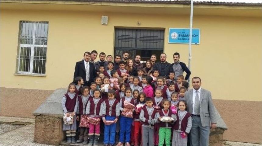 Fakir &Ouml;ğrencilere Yardım Yapıldı