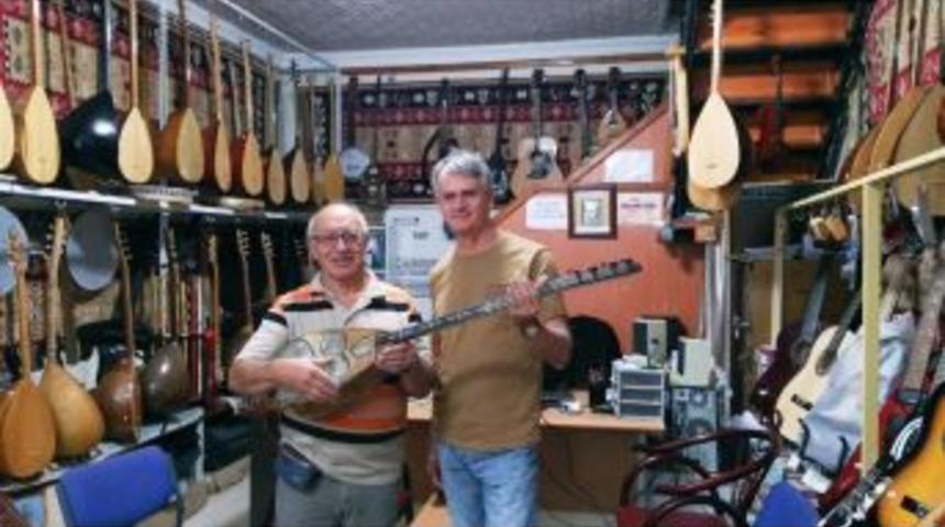 Katoder Başkanı Salih Şahin, Kanada B&uuml;y&uuml;kel&ccedil;isi Cooter&rsquo;a Kars&rsquo;ın M&uuml;zik K&uuml;lt&uuml;r&uuml;n&uuml; Anlattı