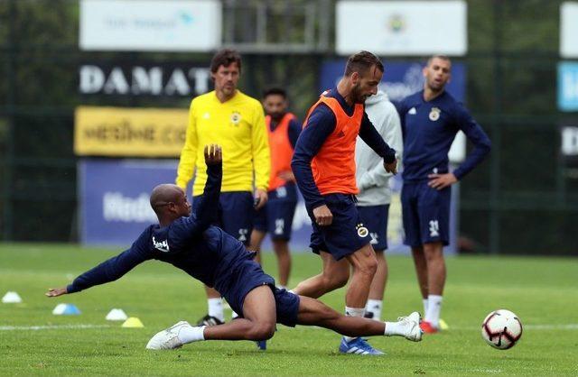 Fenerbahçe, Atiker Konyaspor Maçı Hazırlıklarını Sürdürdü