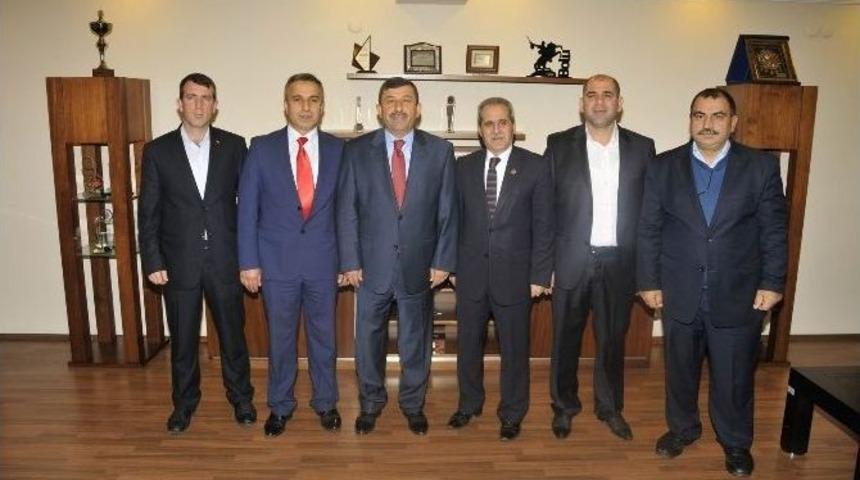 Başkan Karabacak Dernekleri Ağırladı