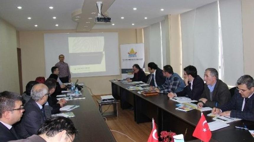 Kuzka Çatalzeytin’de Proje Hazırlama Eğitimi Verdi