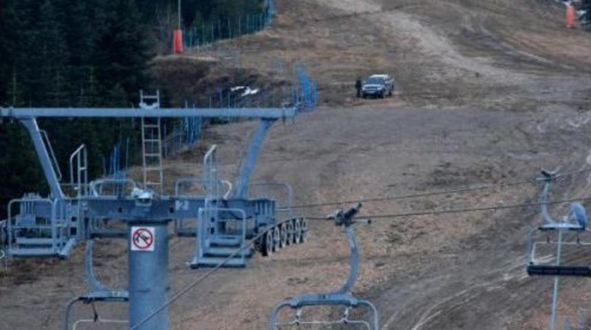 Ilgaz Dağı Kayak Merkezi'nde Kar Sıkıntısı