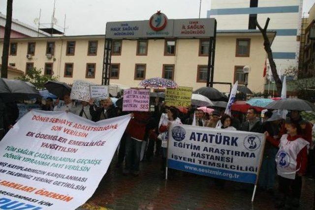 İzmir'de Sağlıkçılardan 'beyaz Yürüyüş'