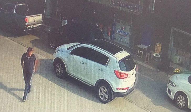 Gelin Arabalı Ve Kalaşnikoflu Soygun Girişiminin Yeni Görüntüleri Ortaya Çıktı G4