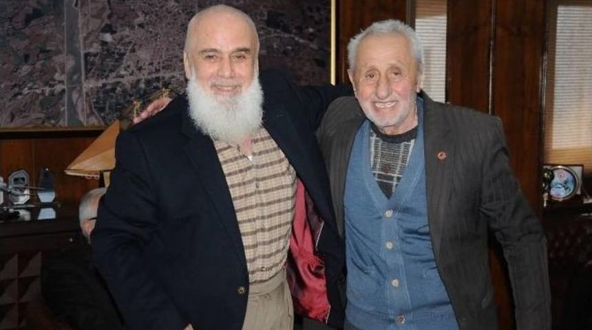 Efsane Futbolcular Bafra Belediyesi&rsquo;nde Buluştu