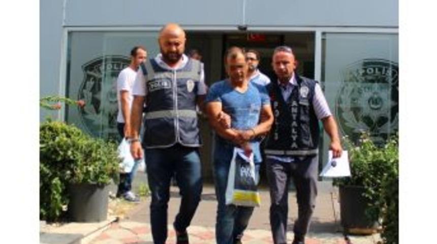 Sahte Avustralya Doları Bozduran Ş&uuml;pheliye Su&ccedil;&uuml;st&uuml;