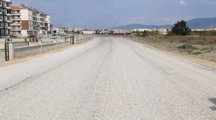 Burhaniye’de Toplu Konut Bölgesine 21 Bin 700 Metre Kare Asfalt