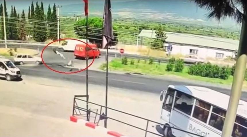 Turgutlu’daki Motosiklet Kazası Güvenlik Kamerasında