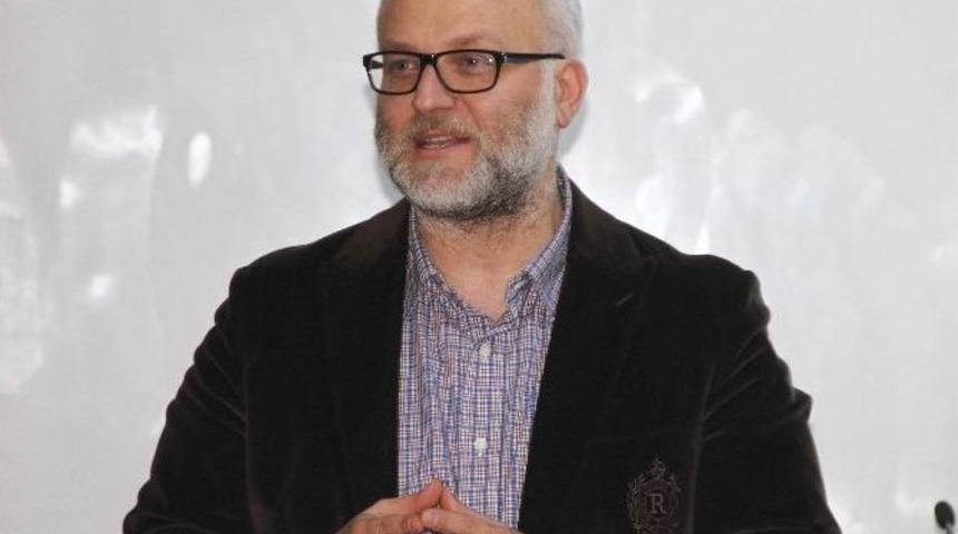 Kemal Sayar Kağıthanelilere Merhamet Duygusunu Anlattı