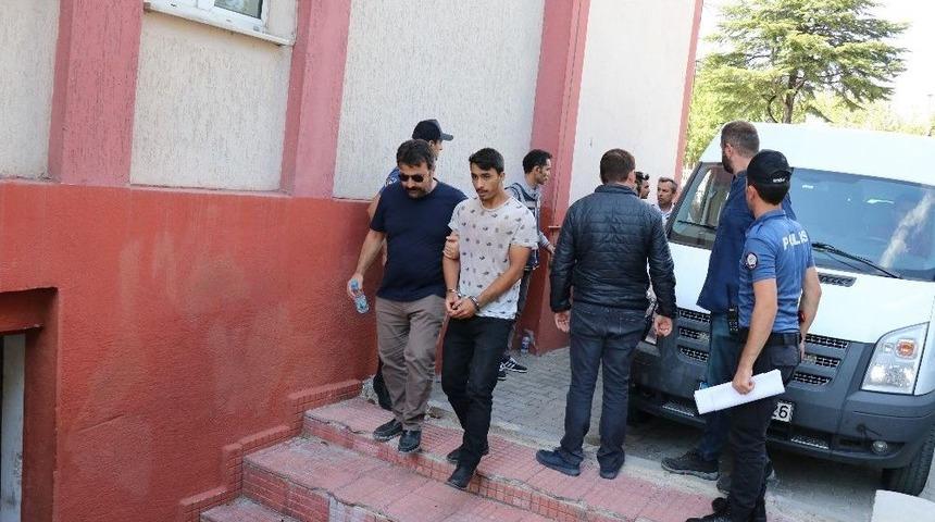 Polisle Kavga Eden 5 Kişi Adliyeye Sevk Edildi