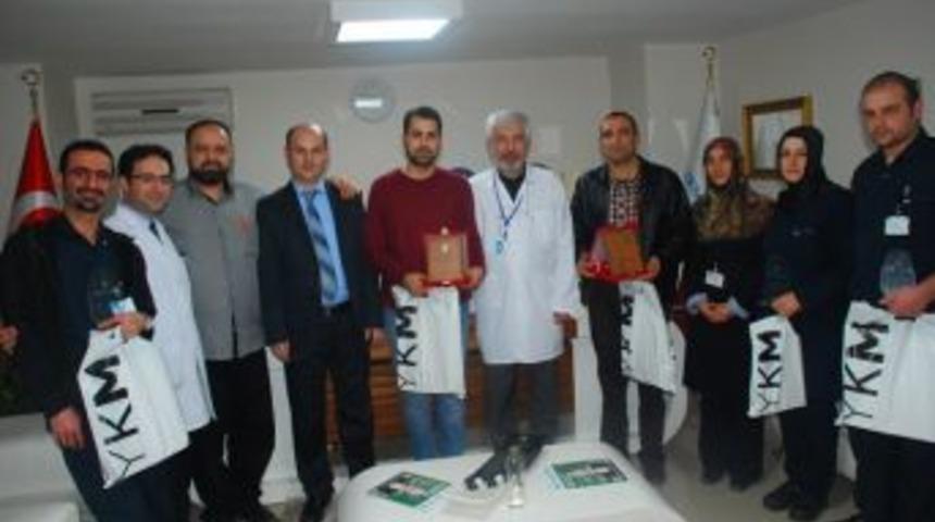 Başarılı Personele Plaket
