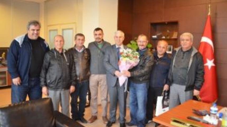 Amat&ouml;r Futbol Kul&uuml;plerinden Başkan S&uuml;leyman Toyran&rsquo;a Teşekk&uuml;r