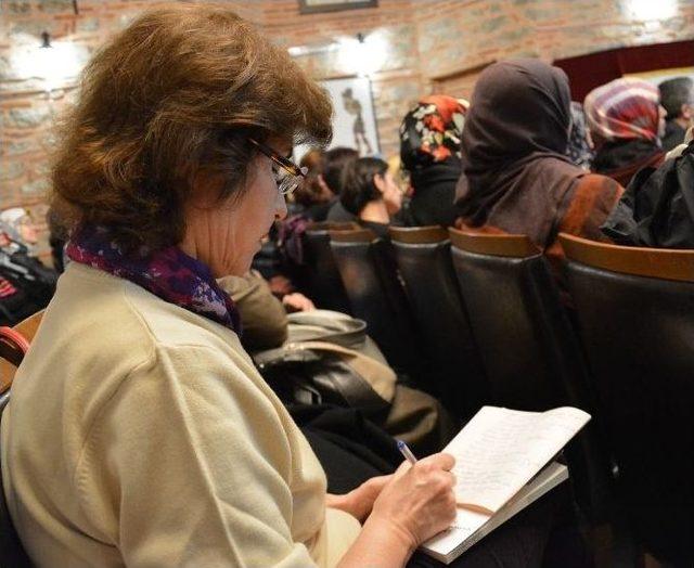 &lsquo;evlilik Okulu&rsquo;nda Sertifika Sevinci 1