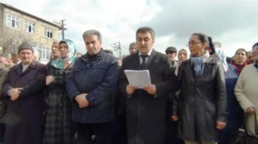 Erciş&rsquo;te Kadına Şiddet Protesto Edildi