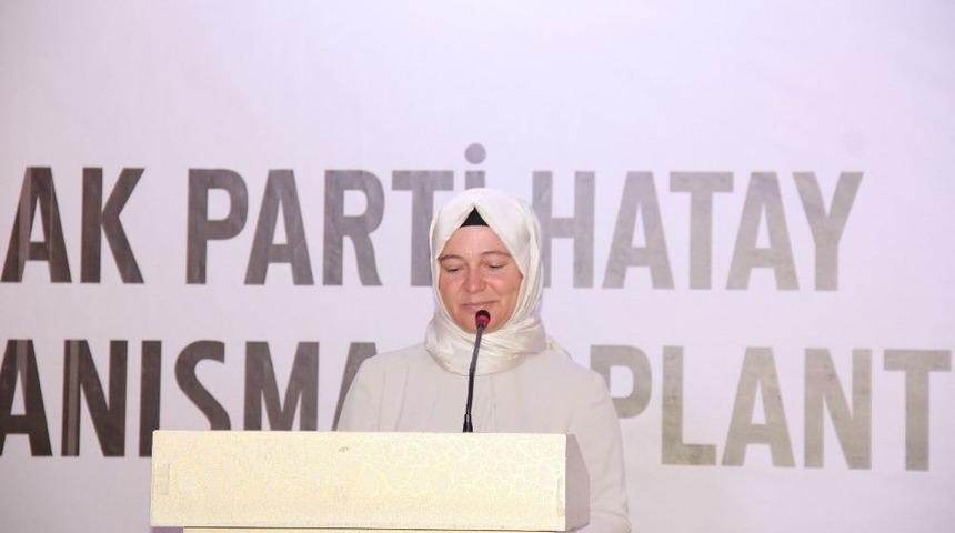 Ak Parti Hatay İl Kadın Kolları Başkanı Sara Gök Göreve Başladı