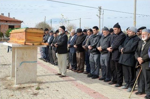 İğne Yapılıp, Eve Gönderilen Genç, İkinci Kez Geldiği Hastanede Hayatını Kaybetti