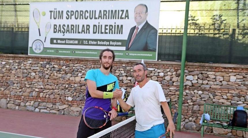 Efeler Belediyesi 9. Geleneksel Tenis Turnuvası Başladı
