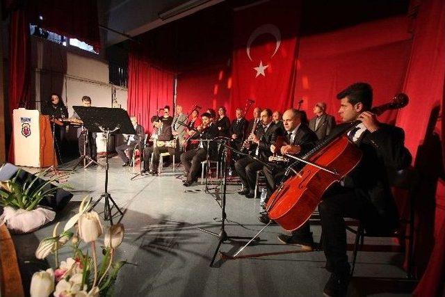 Bayraklı Belediyesi’nden Anlamlı Konser