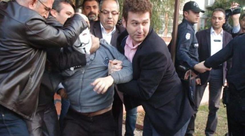 Mersin'de 'osmanlıca' Protestocusu Liseliler İ&ccedil;in Psikoloğ &Ccedil;ağrıldı