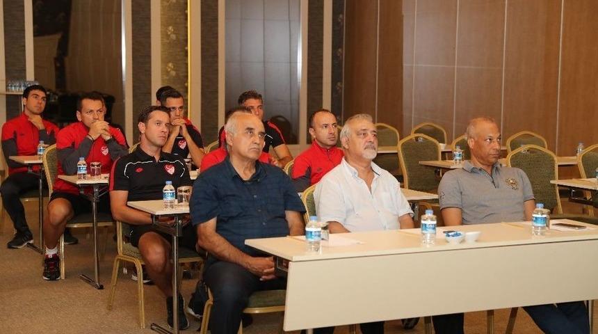 S&uuml;per Lig Hakem Semineri Başladı