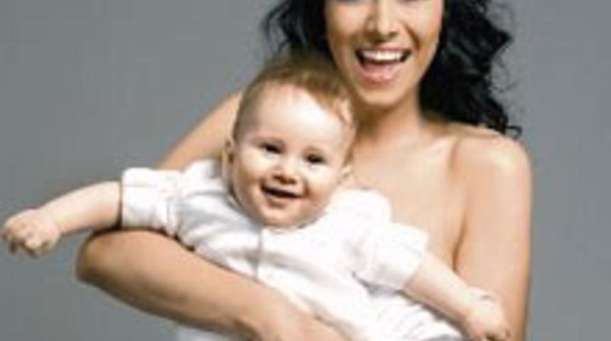 Feraye Anneliğe Hazır Hissetmemiş!