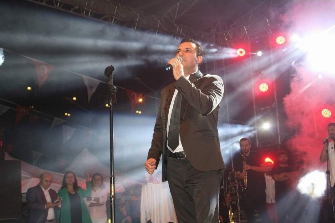 Trabzon&rsquo;da Rafet El Roman R&uuml;zgarı