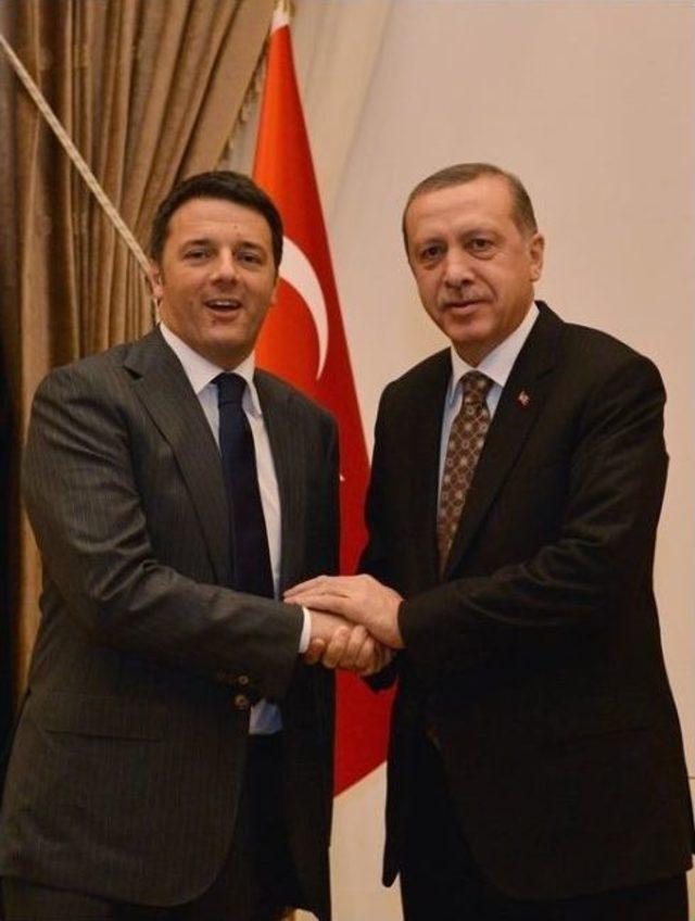 Cumhurbaşkanı Erdoğan, İtalya Başbakanı Renzi’yi Kabul Etti