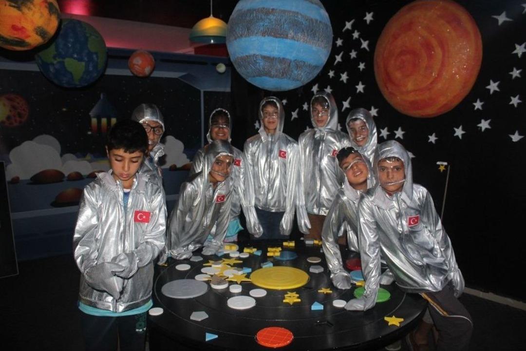 İpekyolu&rsquo;nda Okullar, &Ccedil;ocuk Ve Gen&ccedil;lerimize M&uuml;jdelerle A&ccedil;ılıyor