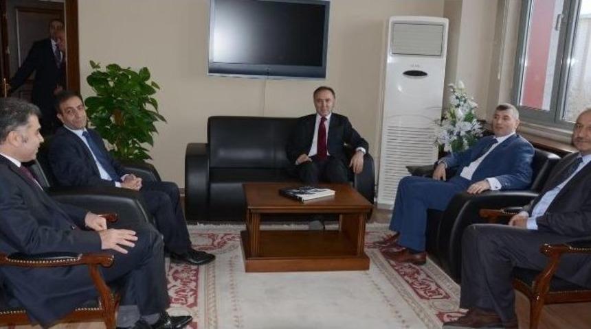 Erzurum Valisi Dr. Ahmet Altıparmak&rsquo;tan Cumhuriyet Başsavcısı &Ccedil;i&ccedil;ekli&rsquo;ye Nezaket Ziyareti