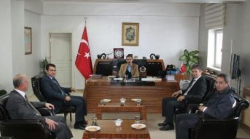 Kapık&ouml;y G&uuml;mr&uuml;k M&uuml;d&uuml;r&uuml; Demirdelen&rsquo;den Kaymakam &Ccedil;i&ccedil;ekli&rsquo;ye Ziyaret