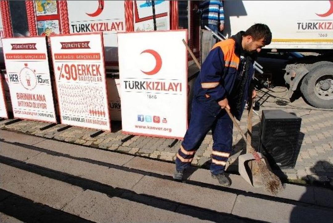 &Ccedil;&ouml;p&ccedil;&uuml;lerden &Ouml;rnek Davranış