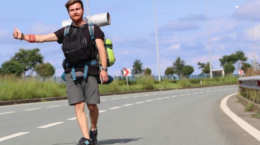 Otostopla 120 Günde 40 İl Gezdi