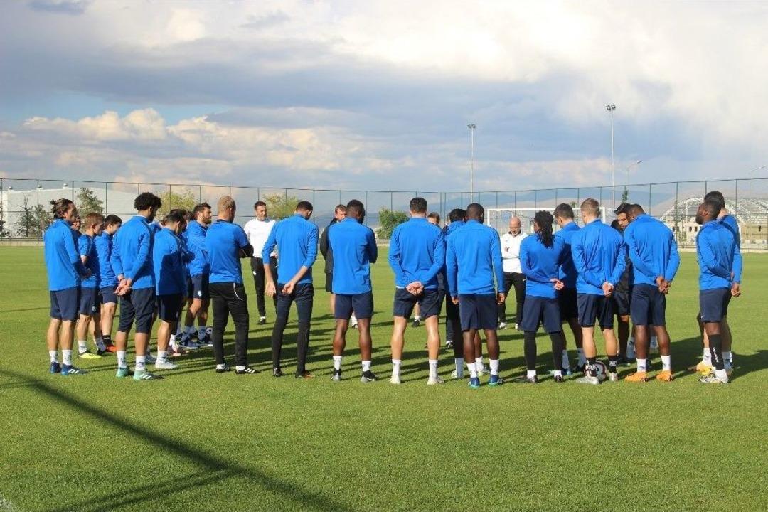 Mehmet Altıparmak: "sivasspor Ma&ccedil;ında İyi Oyunumuza Bu Sefer 3 Puanı Da Ekleyeceğiz"