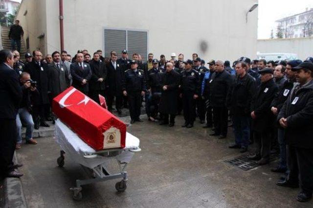 Emekliliğine 4 Ay Kalan Polis Memuru Kalp Krizinden &Ouml;ld&uuml; 3