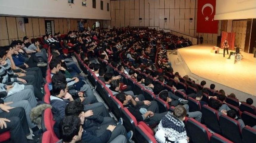 Yeniden Başlayanların &Ouml;yk&uuml;s&uuml; Muratpaşa&rsquo;da Sahnelendi